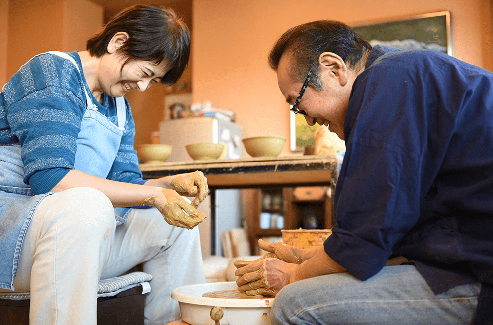 手回しろくろ教室の様子